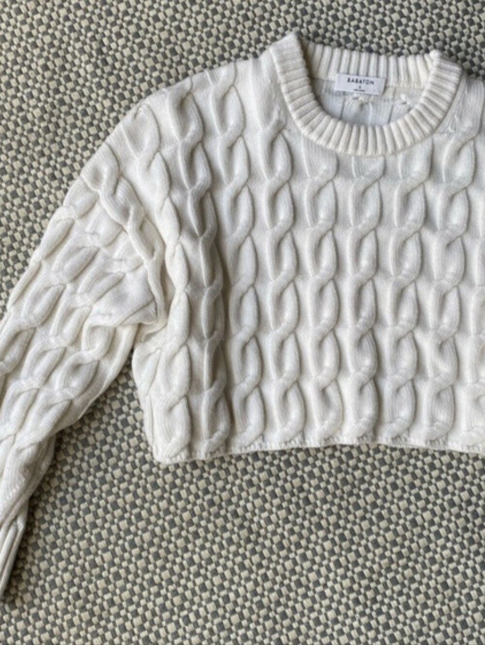 Aritzia Sweater Small Babaton Cropped Cable Knit Pullover Ivory Wool LS NWT